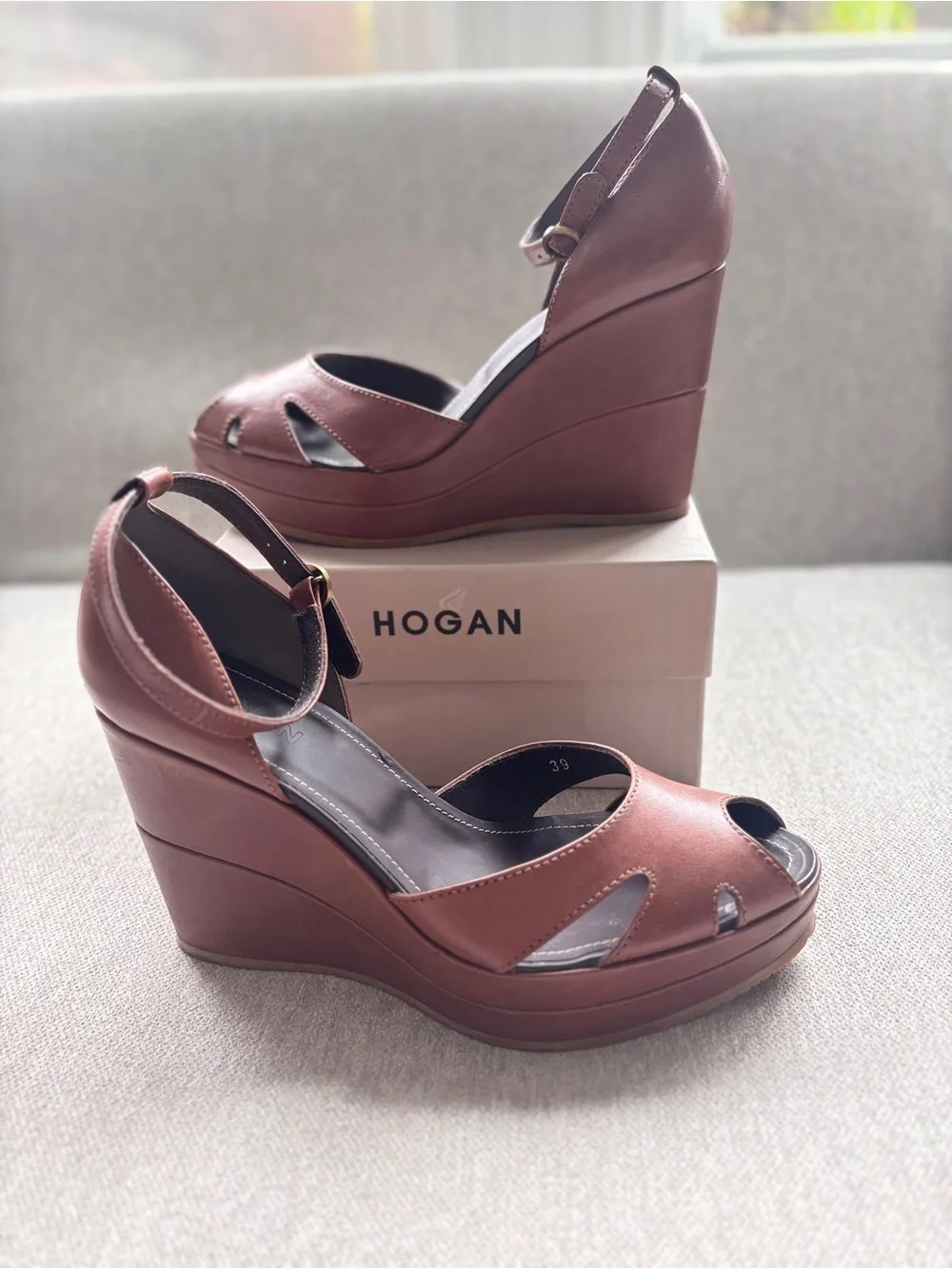 Hogan Italian Leather Peep Toe Platform Sandals Cocoa Brown EU 39 / US 9